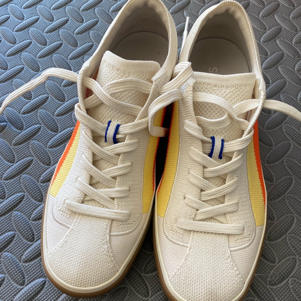 Rothy’s Yellow Candy Striped Lace Up! 🌈